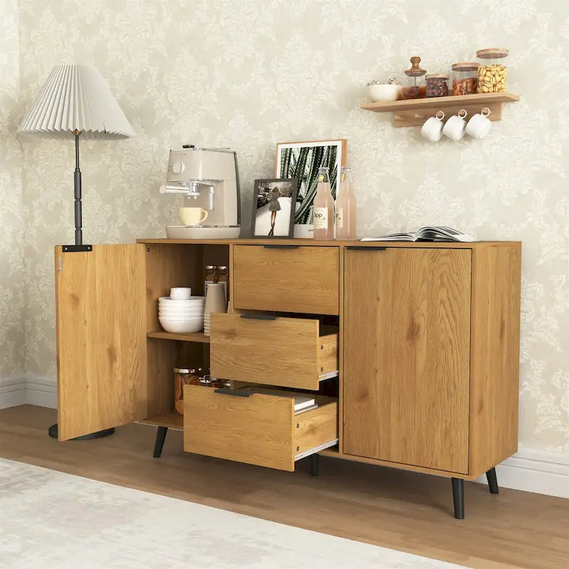 Buffet de salle à manger en bois avec rangement